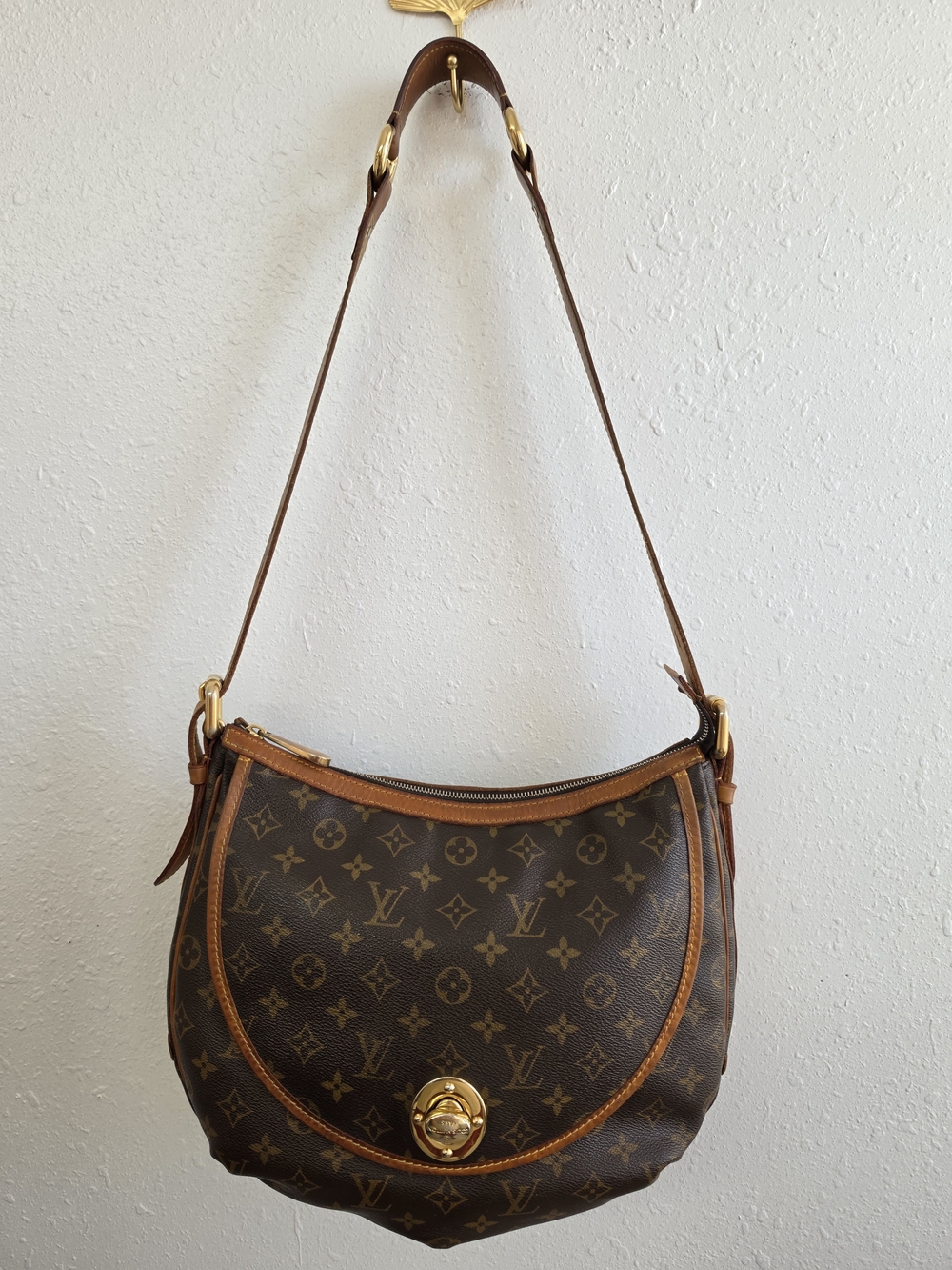Louis Vuitton Tulum GM Monogram Canvas Shoulder Bag CA0026 Spain